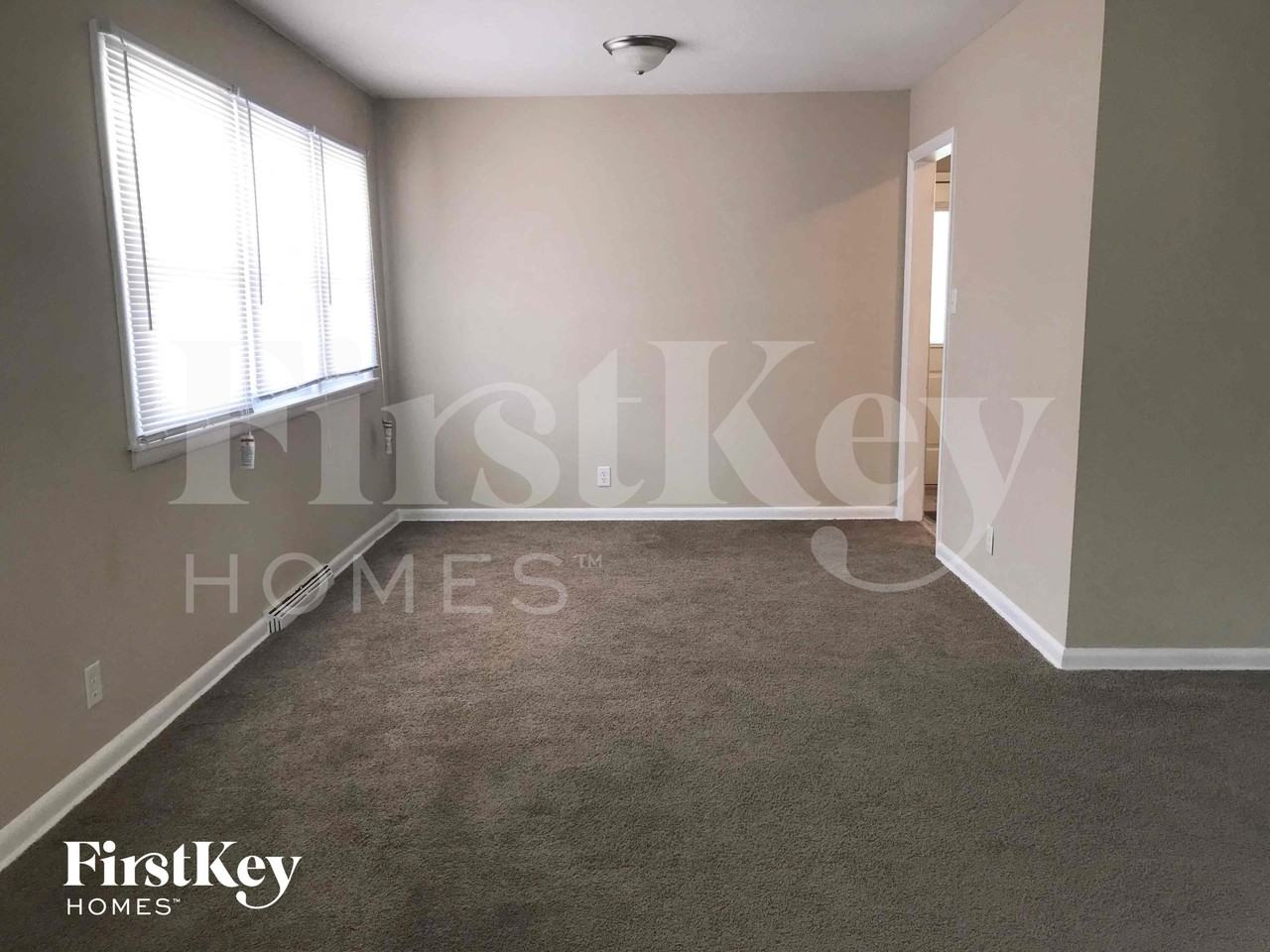 7645 E 50th St - Photo 2 of 10