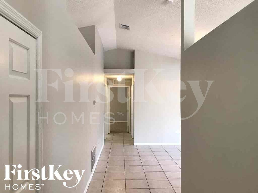 7428 Little Pond Ct - Photo 2 of 20