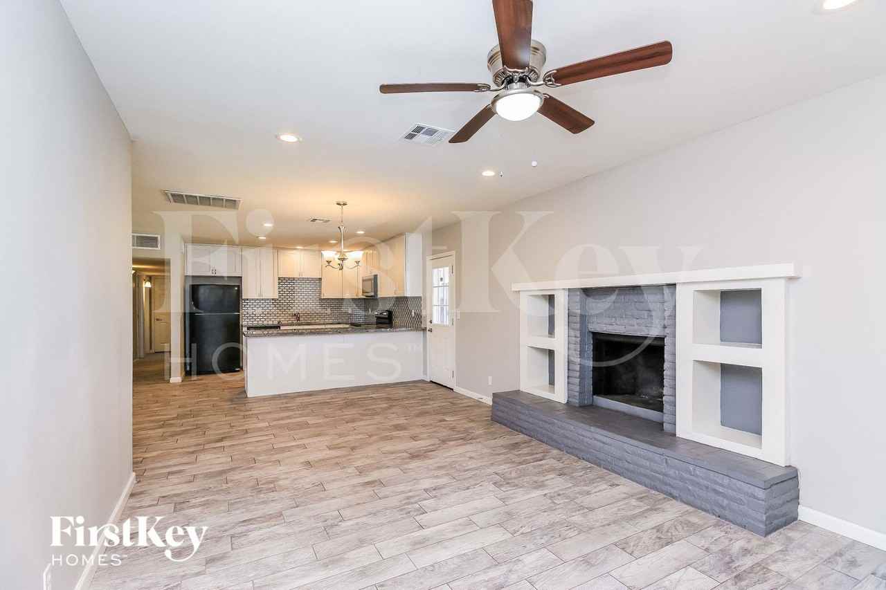 715 W Dublin St - Photo 5 of 16