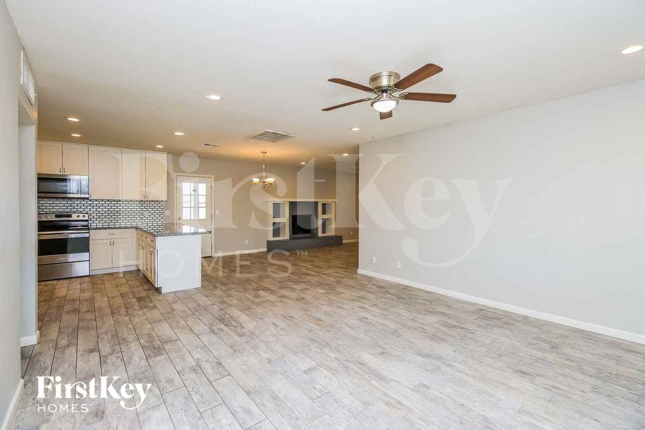 715 W Dublin St - Photo 6 of 16