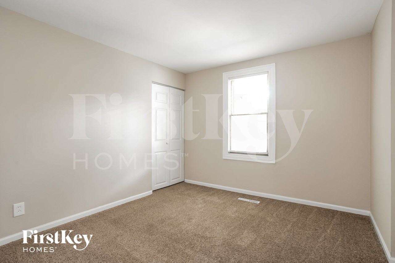 529 Apache Ave - Photo 6 of 15