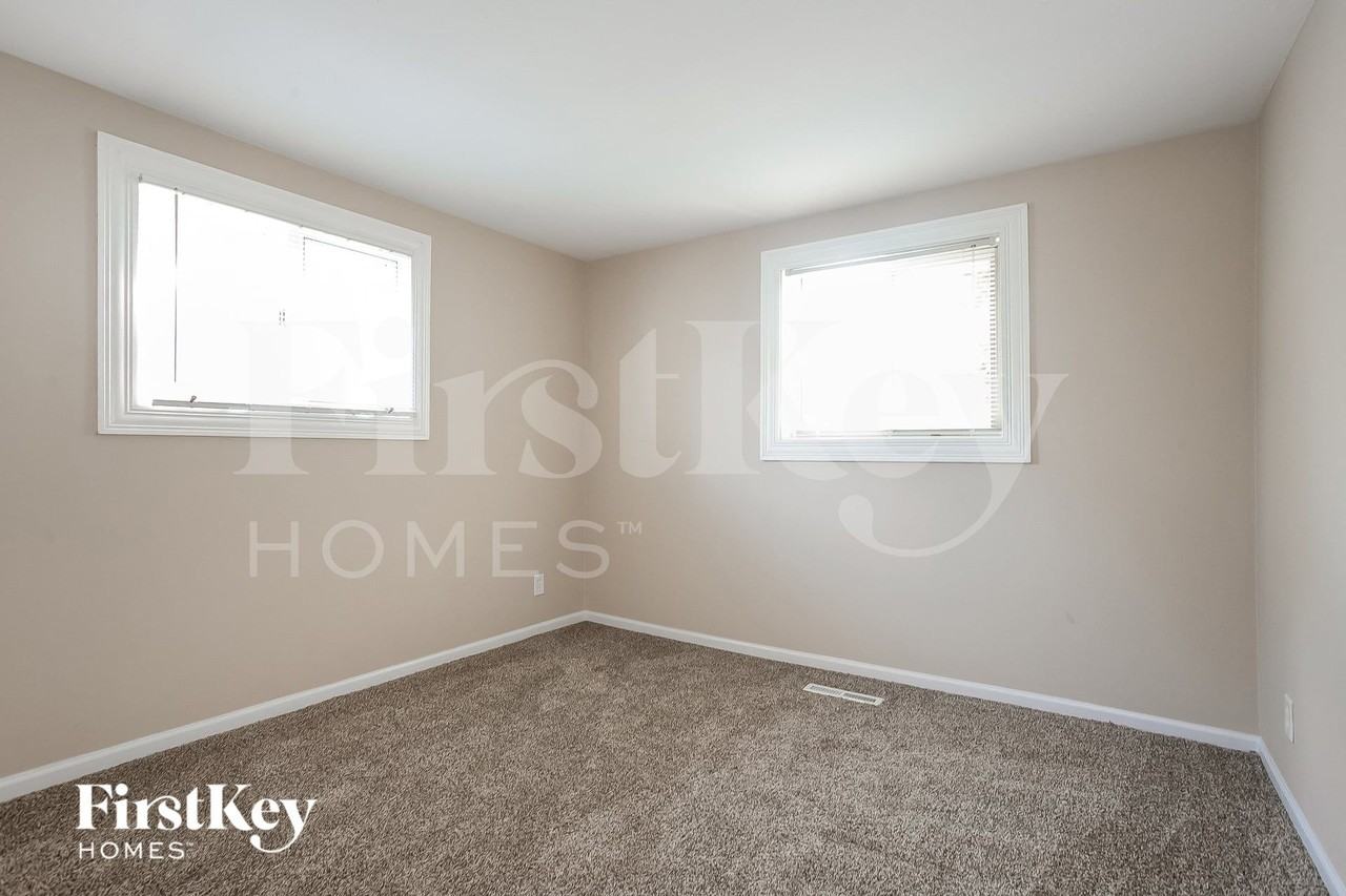 529 Apache Ave - Photo 7 of 15
