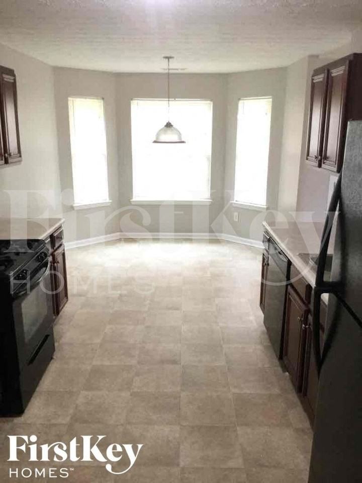 50 Greenway Dr - Photo 6 of 10