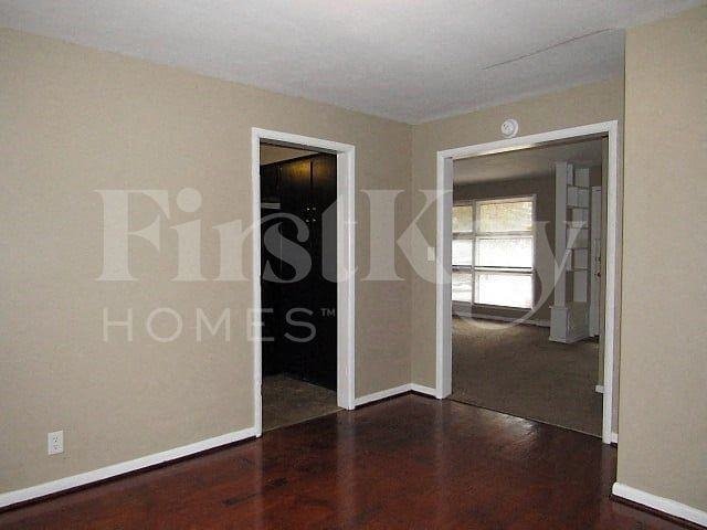 4430 Wycombe Ln - Photo 6 of 15