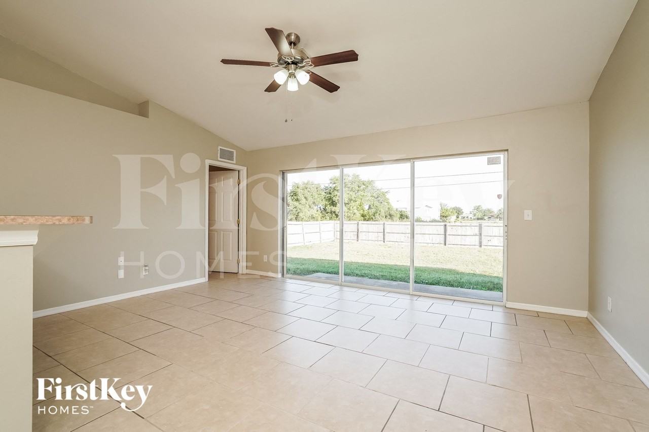 4206 25th St Sw - Photo 4 of 17