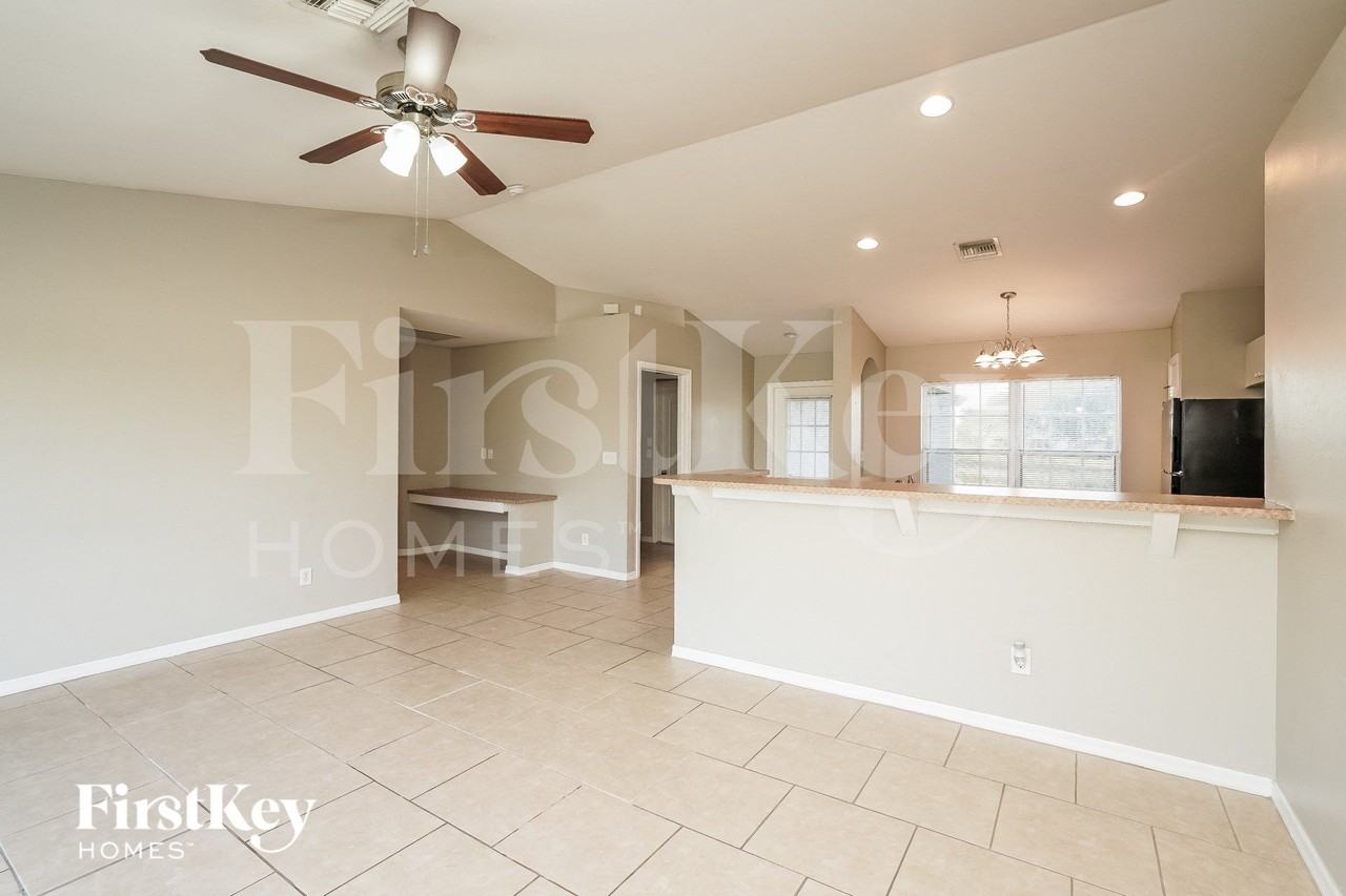 4206 25th St Sw - Photo 5 of 17