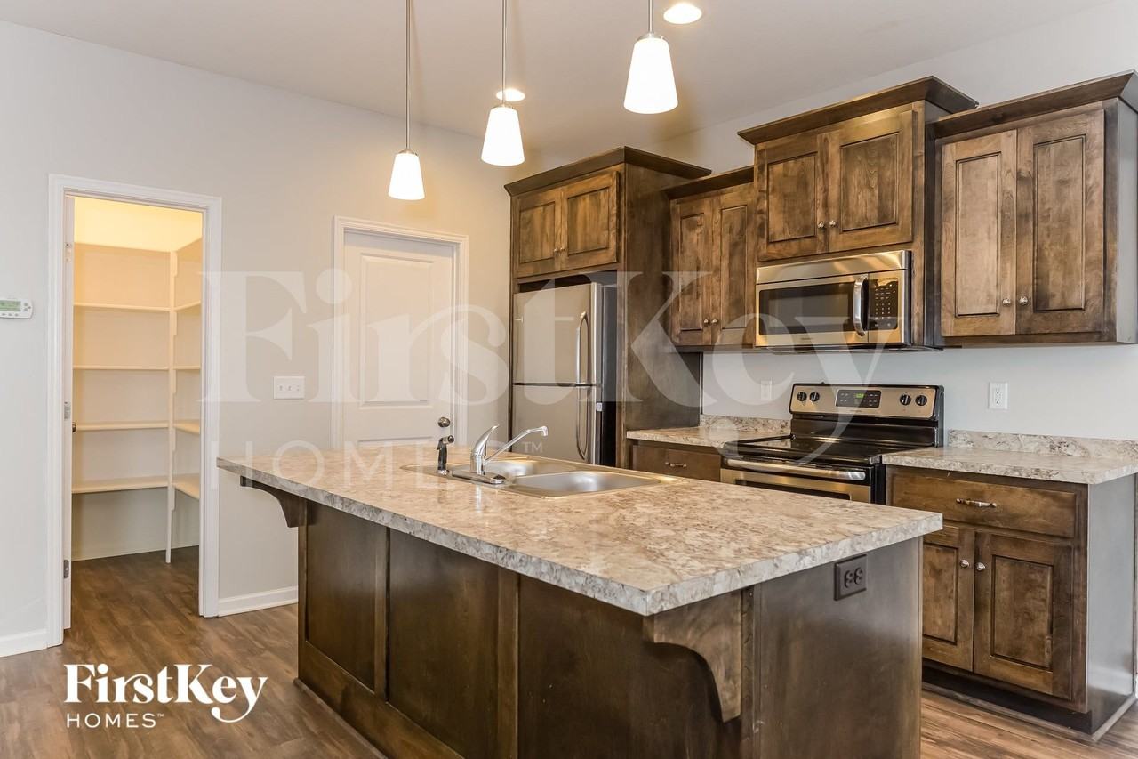 416 Rachael Cir - Photo 5 of 15