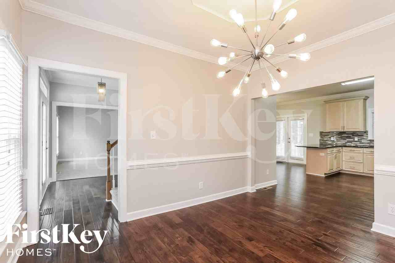 3102 Timberwolf Ave - Photo 5 of 15