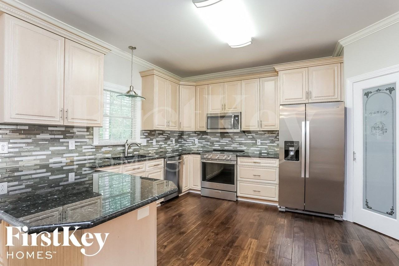 3102 Timberwolf Ave - Photo 6 of 15