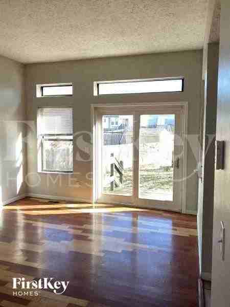3012 Ambarwent Rd - Photo 3 of 10