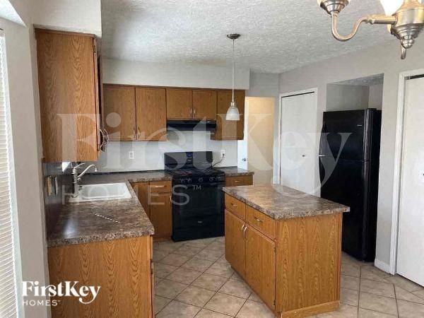 3012 Ambarwent Rd - Photo 4 of 10