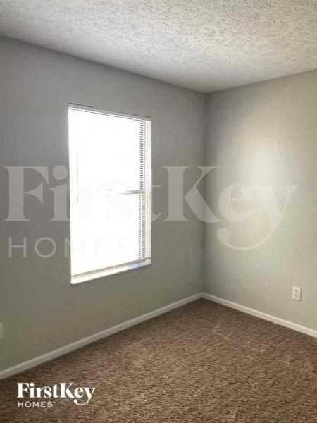 3012 Ambarwent Rd - Photo 6 of 10