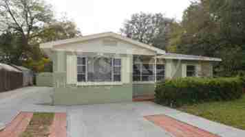 featured image of 2901 E Crawford St