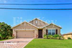 featured image of 2704 Sw 32nd St