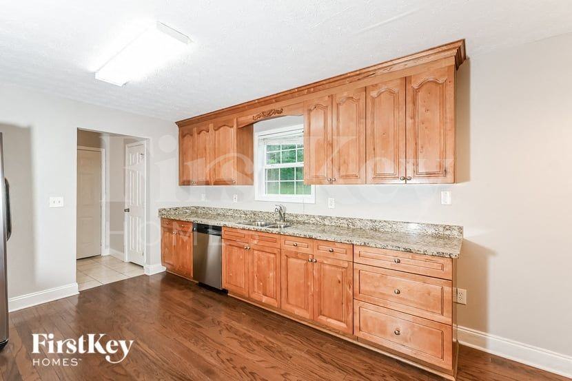 260 Valley View Dr - Photo 6 of 16