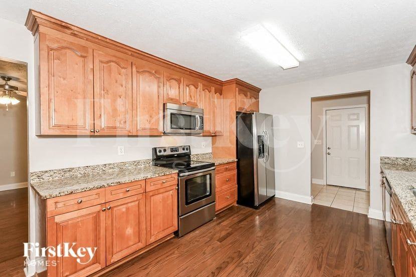 260 Valley View Dr - Photo 7 of 16