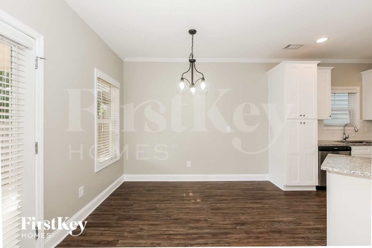 22 E Newnan Rd Unit F - Photo 6 of 16