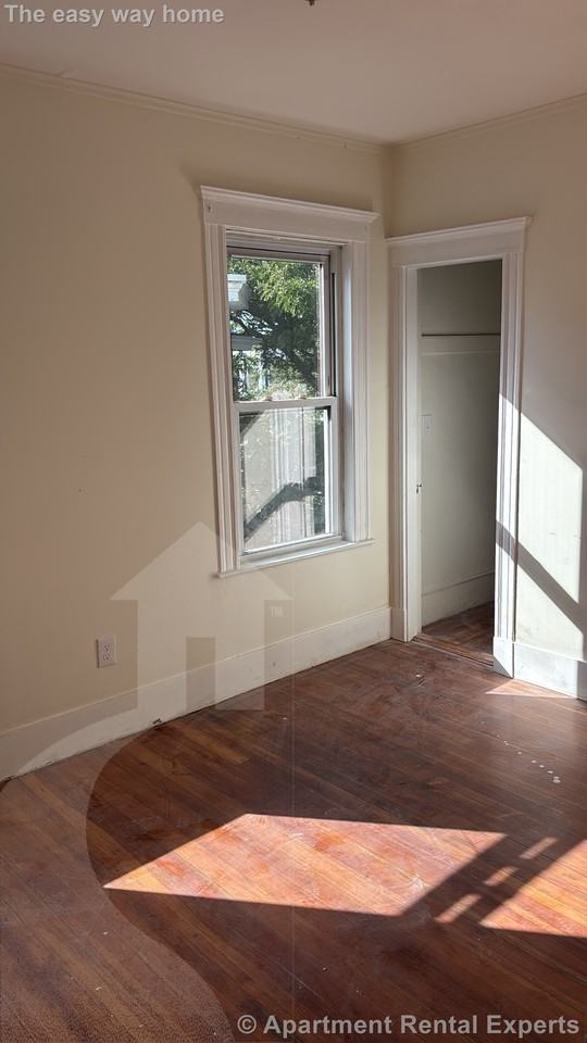 76 Conwell Ave #3 - Photo 7 of 11