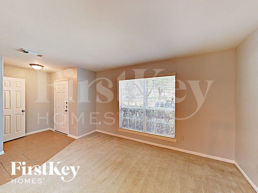 15207 Green Whisper Dr - Photo 3 of 17