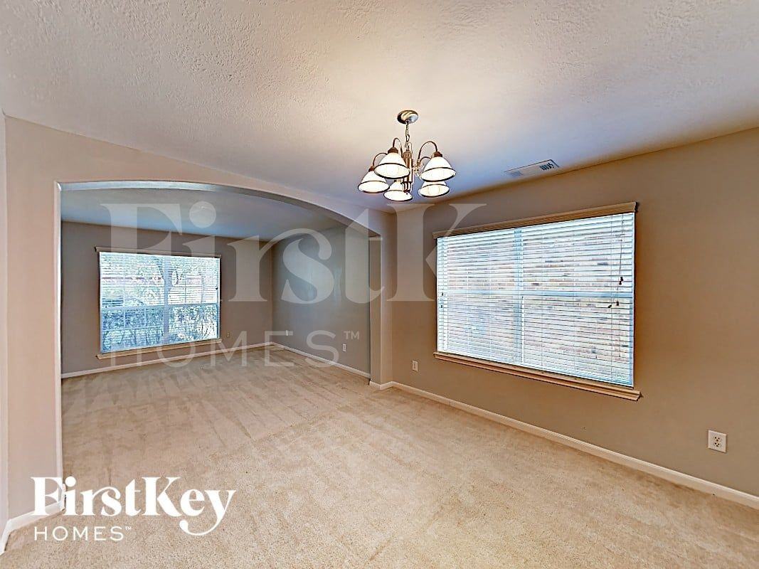 15207 Green Whisper Dr - Photo 4 of 17
