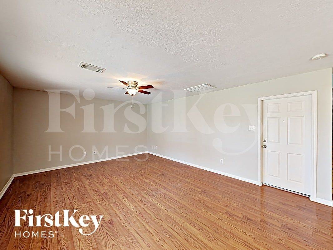 15207 Green Whisper Dr - Photo 6 of 17