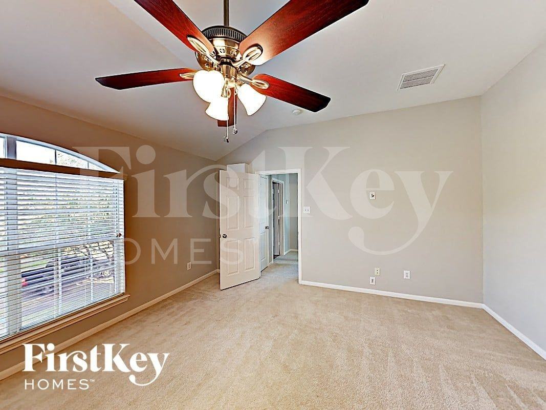 15207 Green Whisper Dr - Photo 7 of 17