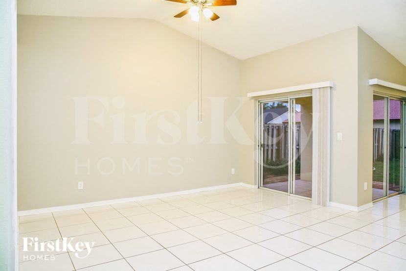 14842 Swterrace - Photo 4 of 15