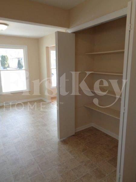 14812 Ellis Ave - Photo 7 of 15