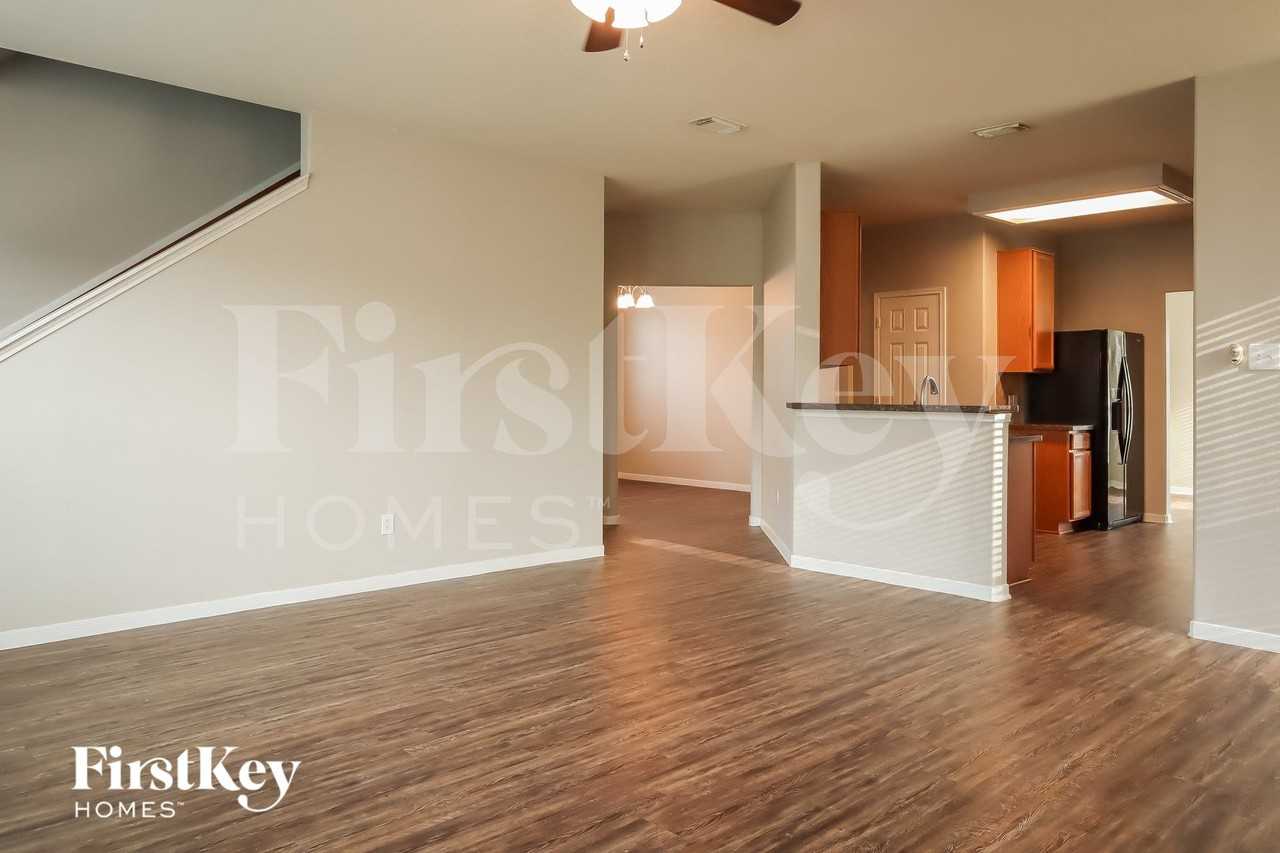 12314 Juniper Tree Ct - Photo 2 of 15