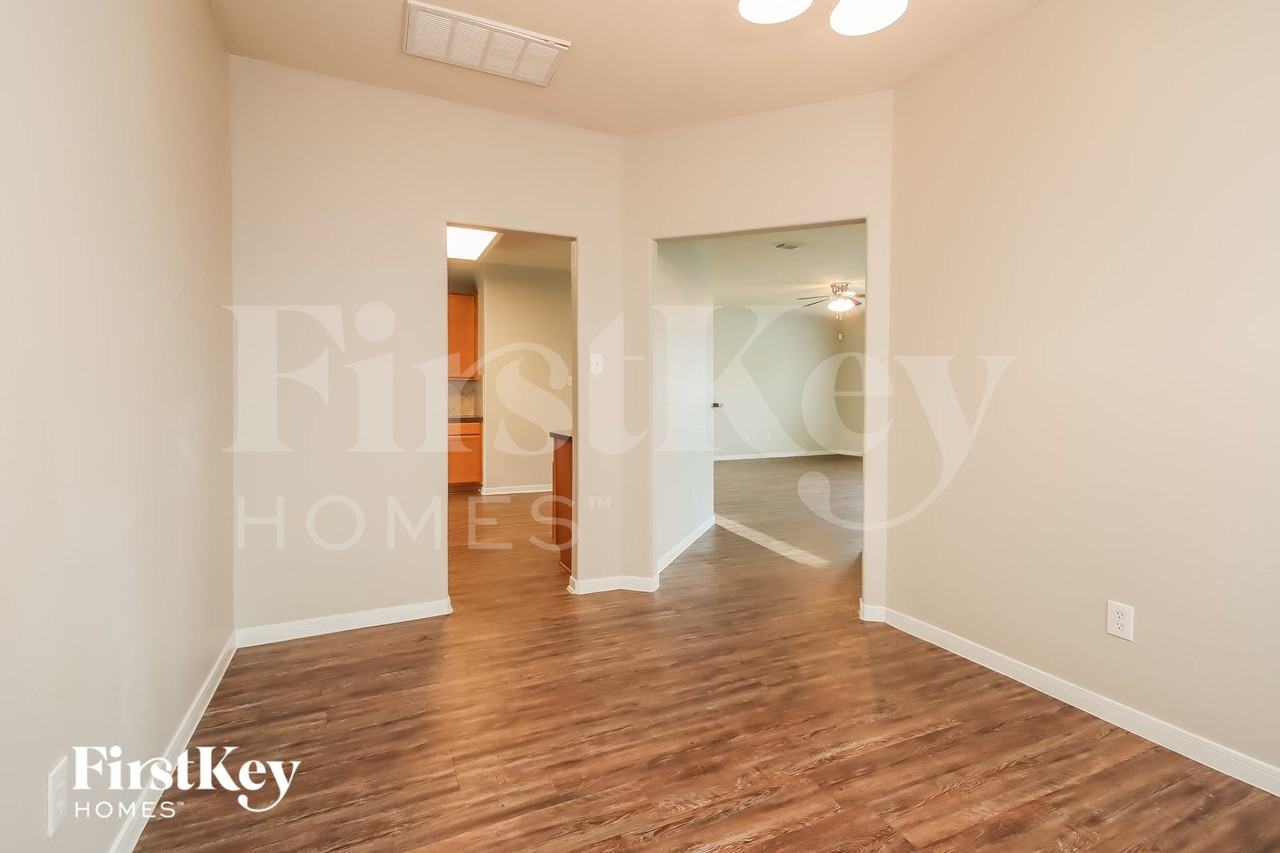 12314 Juniper Tree Ct - Photo 4 of 15