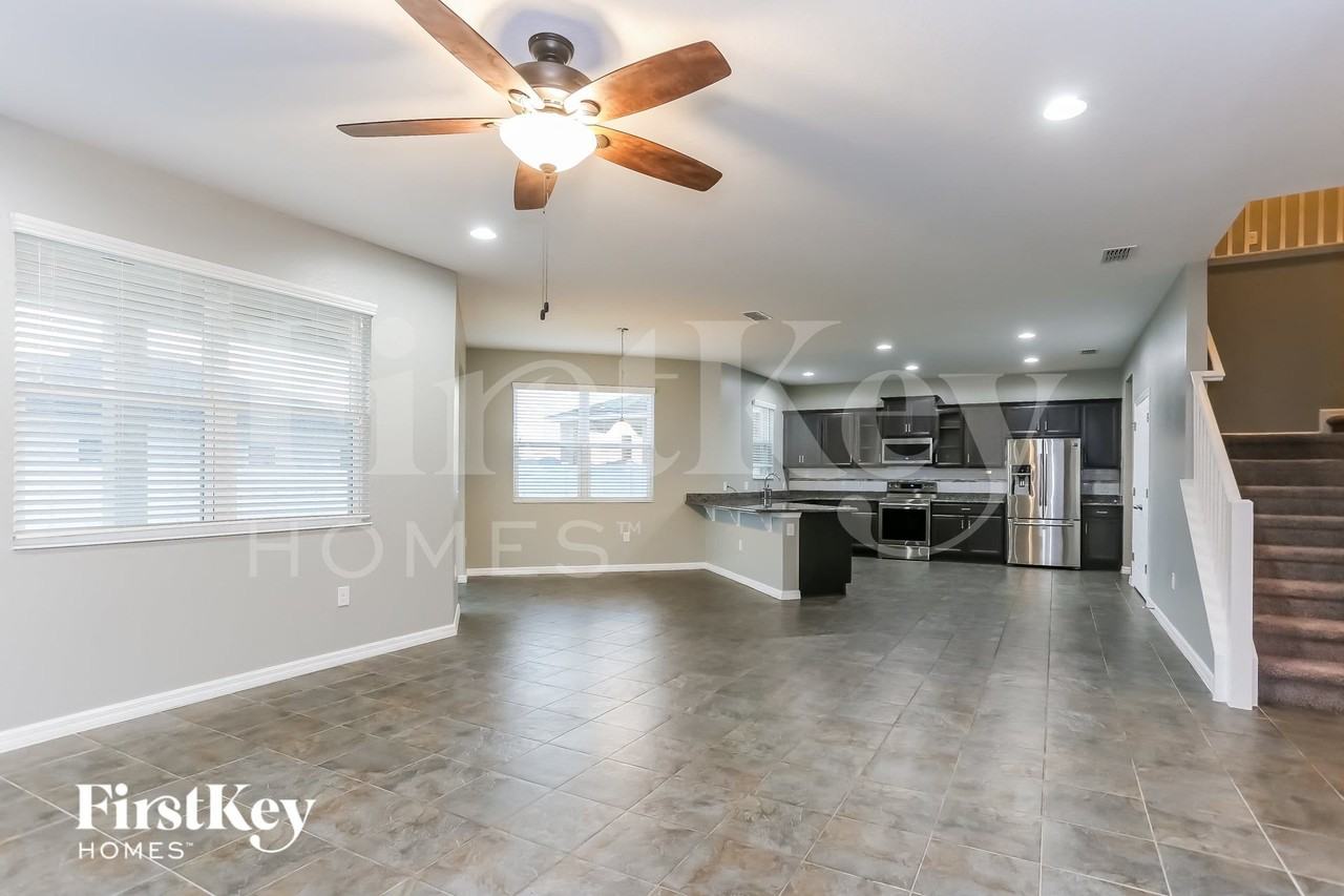 11533 Luckygem Dr - Photo 3 of 15
