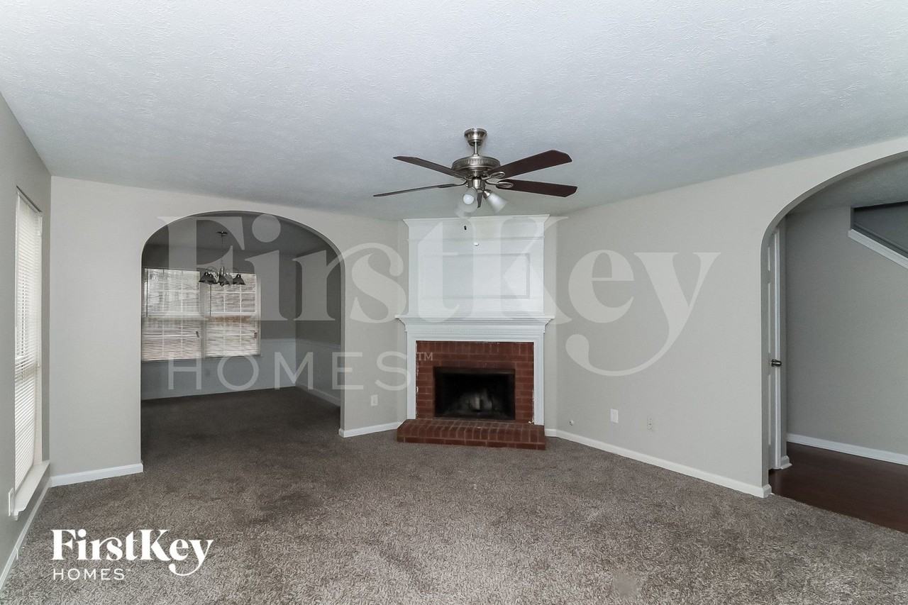 1118 Summerstone Trce - Photo 3 of 15