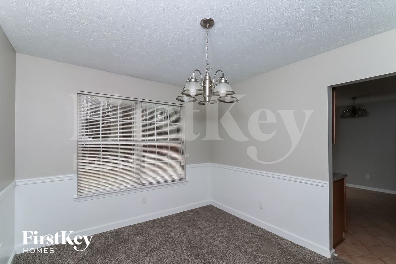 1118 Summerstone Trce - Photo 5 of 15