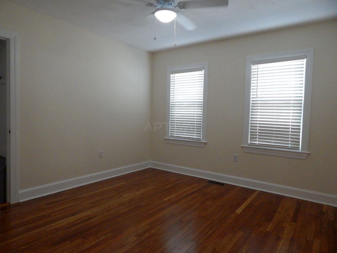31 Sunset Ave - Photo 4 of 8