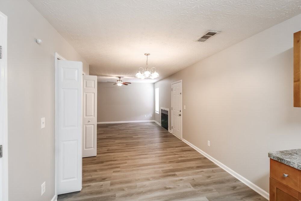 160 Avery Dr - Photo 6 of 16
