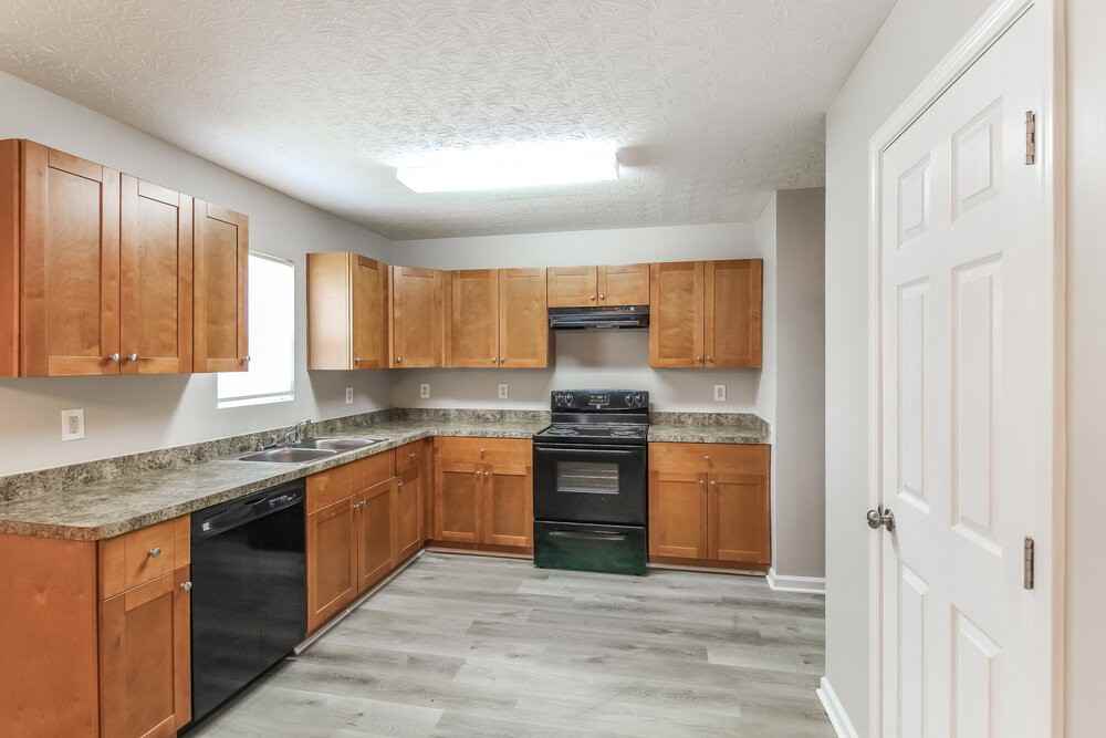 160 Avery Dr - Photo 7 of 16
