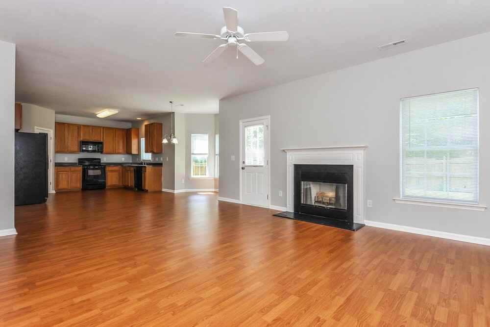 804 Red Oak Tree Dr - Photo 3 of 20