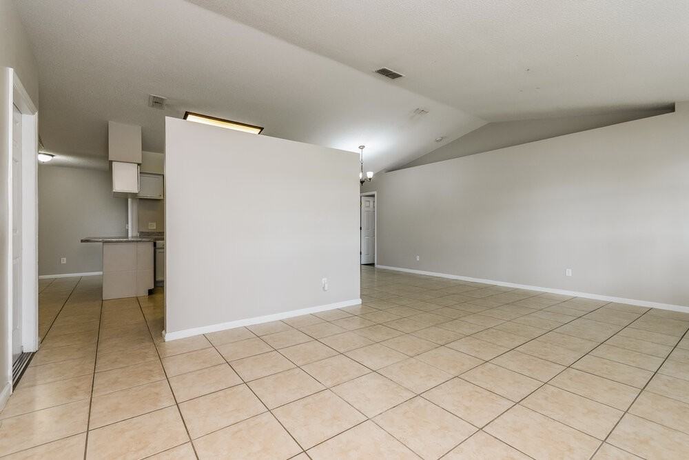 115 Pine Top Ln - Photo 3 of 19