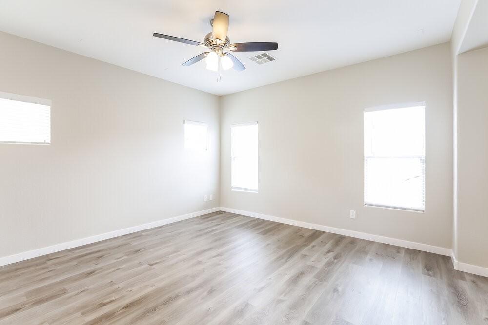 6763 Twisted Wood Dr - Photo 4 of 17