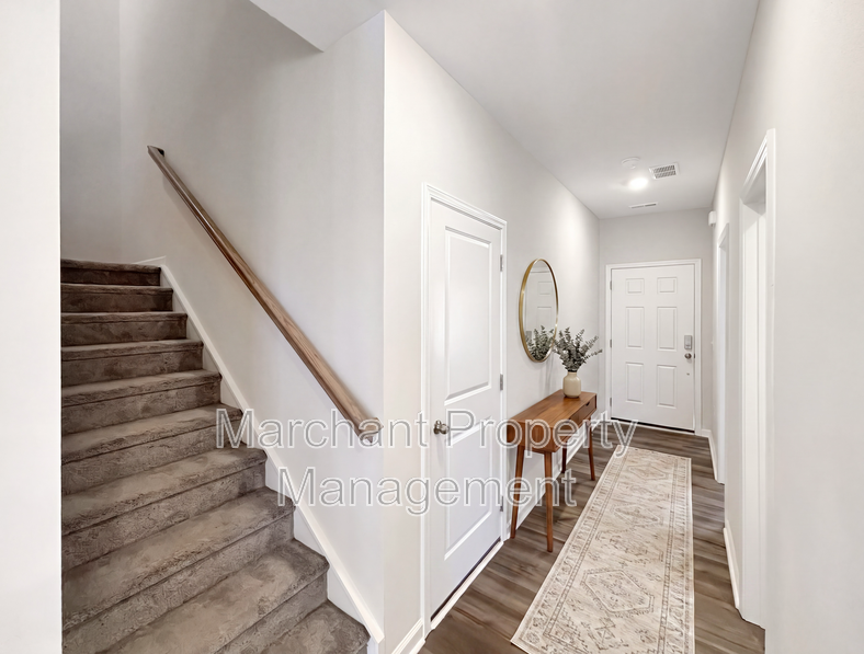 415 Batten Rd - Photo 4 of 30