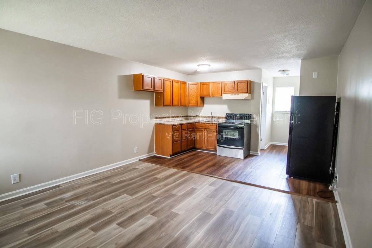 1806 Minnis Ave #8 - Photo 2 of 6
