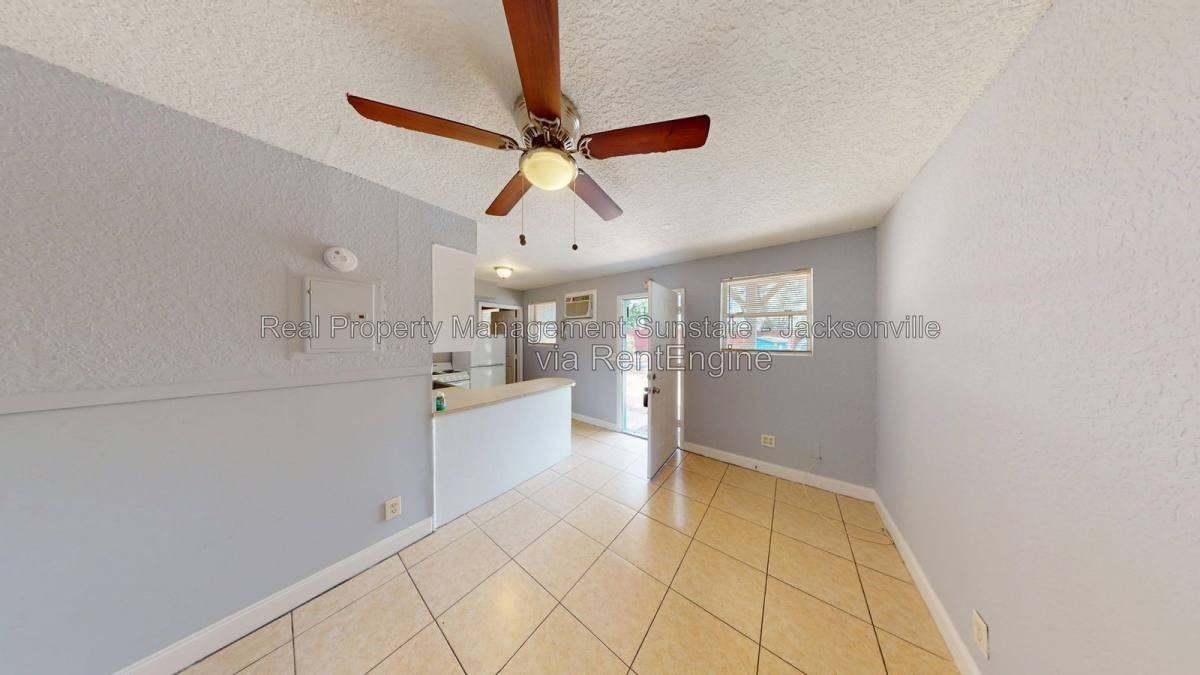 10342 Atlantic Cir #4 - Photo 5 of 10