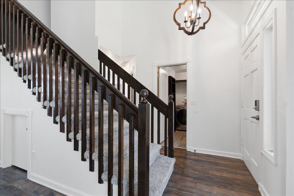 4426 S Tinker Ave - Photo 5 of 30