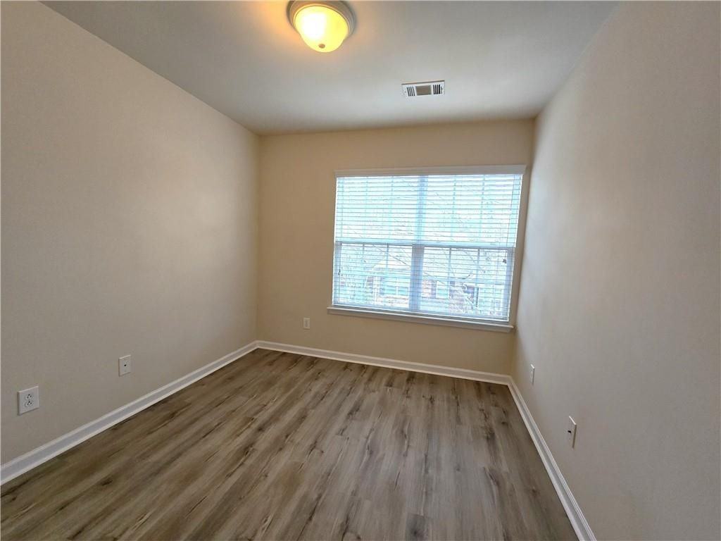 2120 Meadow Peak Rd - Photo 3 of 20