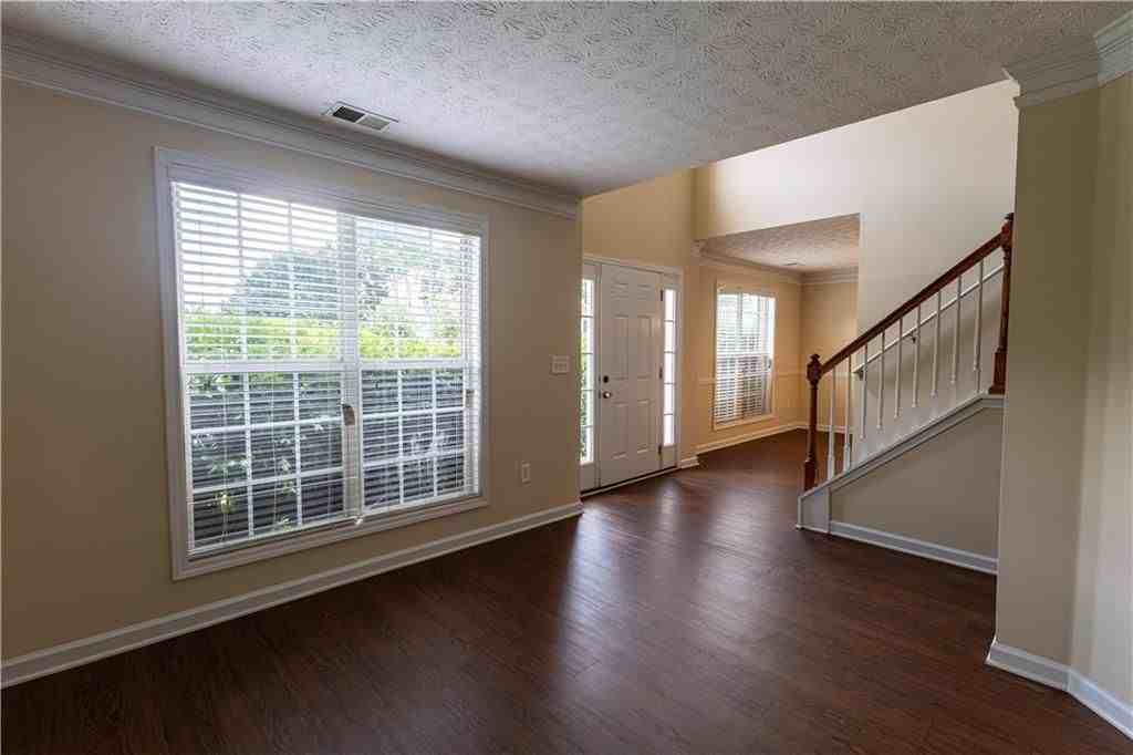 2432 Pendergrass Ln - Photo 5 of 47