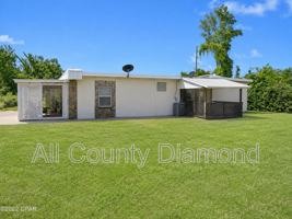featured image of 237 Helen Ave #B
