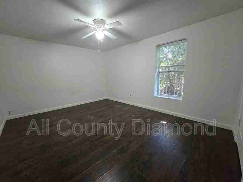 237 Helen Ave #B - Photo 6 of 13