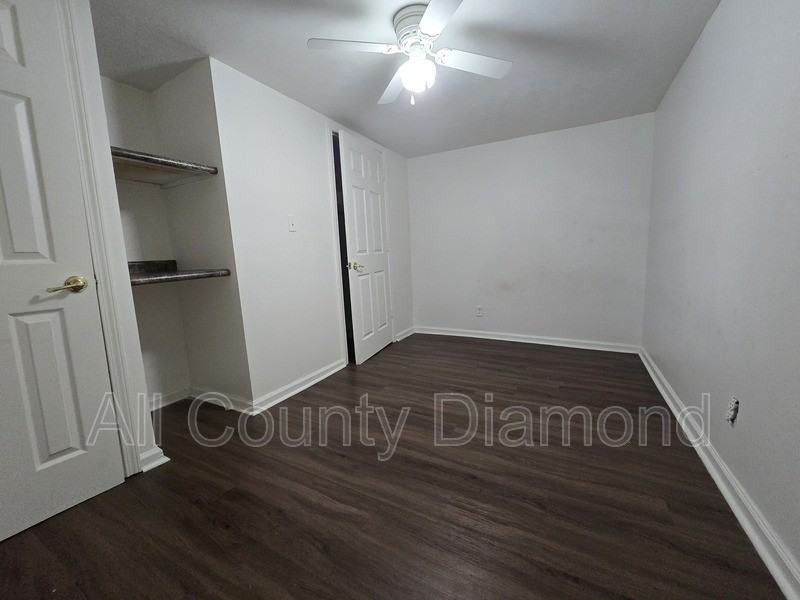 237 Helen Ave #B - Photo 7 of 13