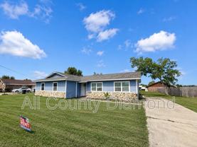 175 N Berthe Ave - Photo 1 of 1