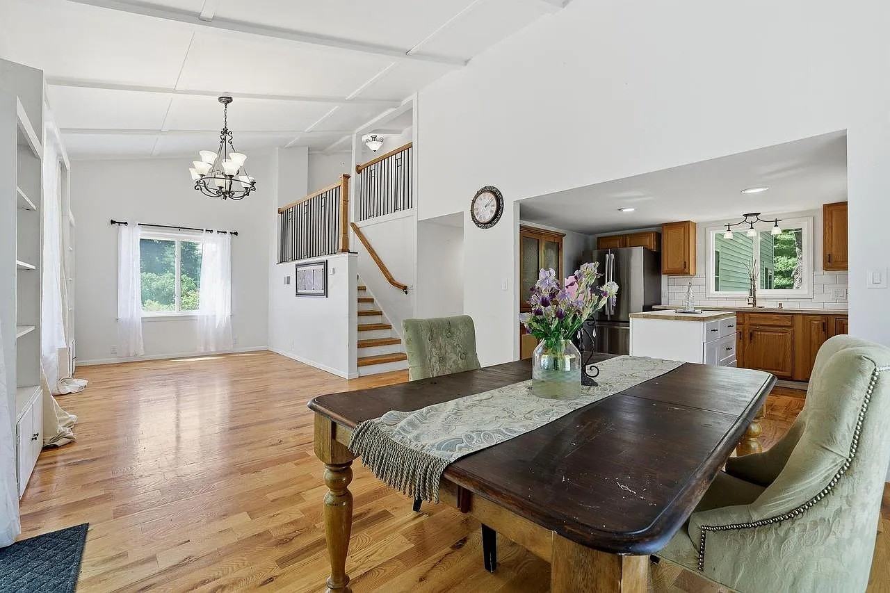 7121 Wazeecha Ave - Photo 2 of 15